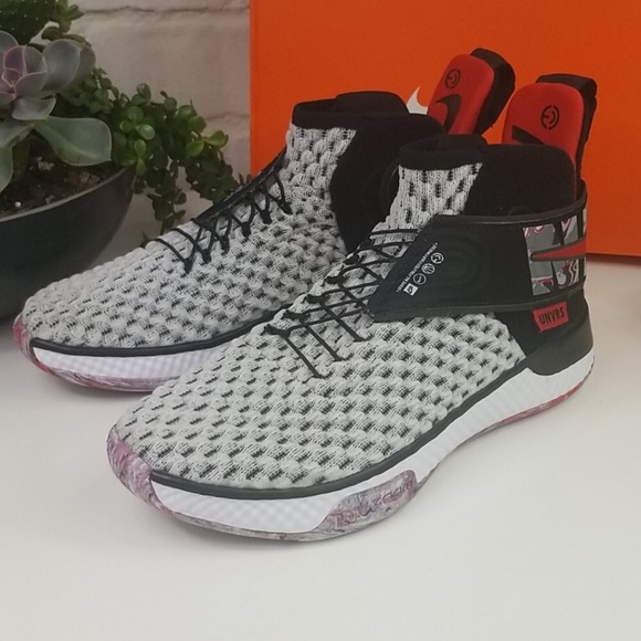 Nike Air Zoom UNVRS (CQ6422-100) NWT - Picture 3 of 15